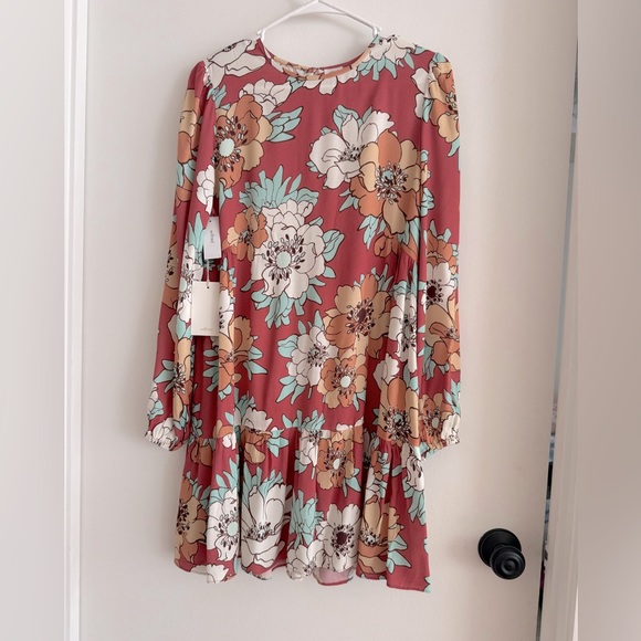 👗ARITZIA  Wilfred Lambrusco Dress Tiered Mini Dress.Size: XS - Picture 4 of 8